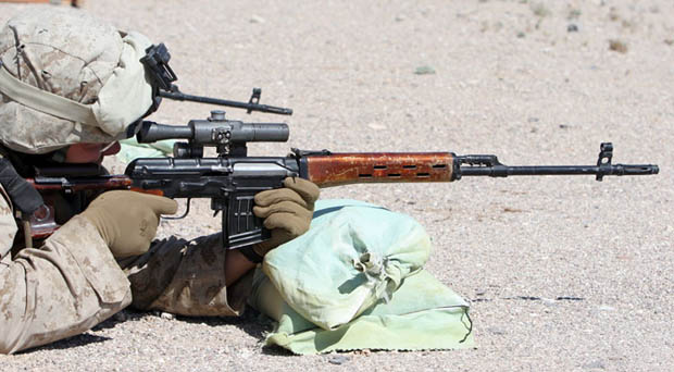 Самозарядная снайперская винтовка Дагунова (СВД)